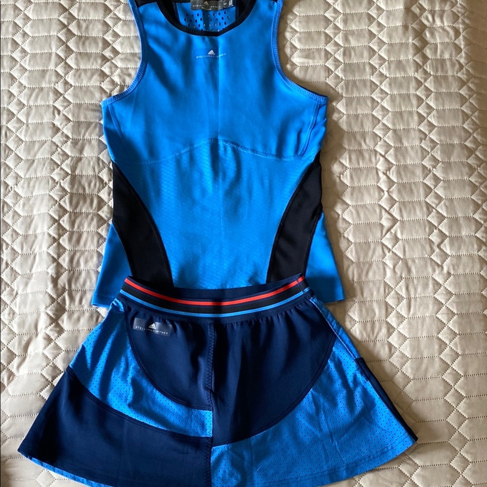 Adidas Stella McCartney Barricade Girls blue and black top and skirt size L